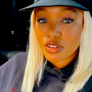 Meet your Posher, Kimerie